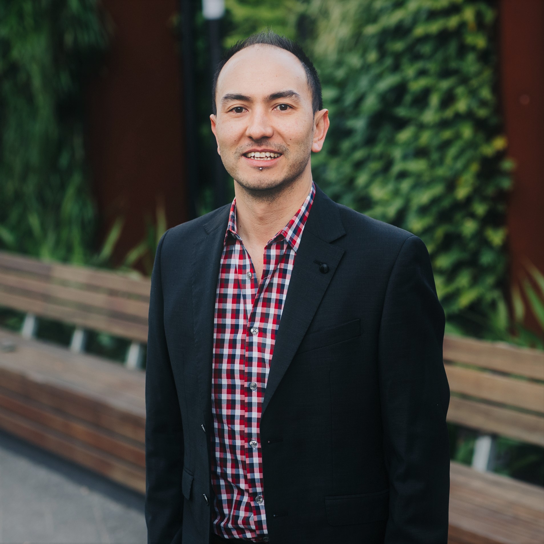 Geoff Bills, Group Director